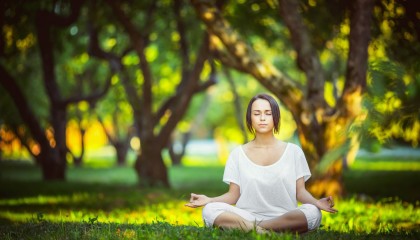 365bet官网-悲情英雄，蒂姆的高光难掩RNG连败阴霾，是孤胆救主还是体系之殇？